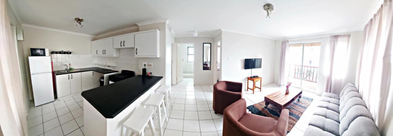 Broadway Self Catering Apartments Дурбанвиль Экстерьер фото