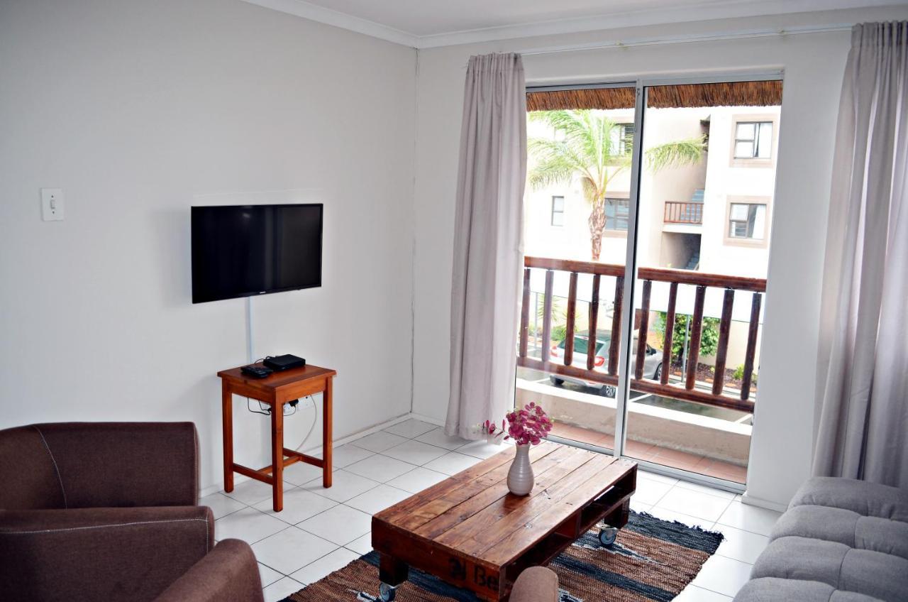 Broadway Self Catering Apartments Дурбанвиль Экстерьер фото